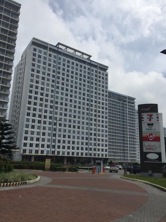 Ron'S Condo Overlooking The Lake Tagaytay City Exterior foto